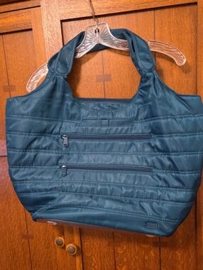 lug Teal Quilted Tote with Dual Front Zips